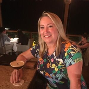 Meet your Posher, Roxanne